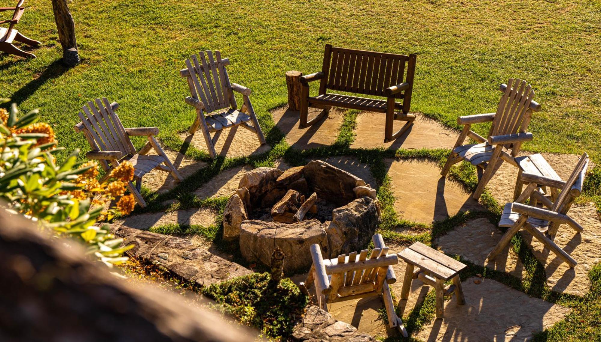 Elk & Embers Mountain Hideaway Otel Waynesville Dış mekan fotoğraf