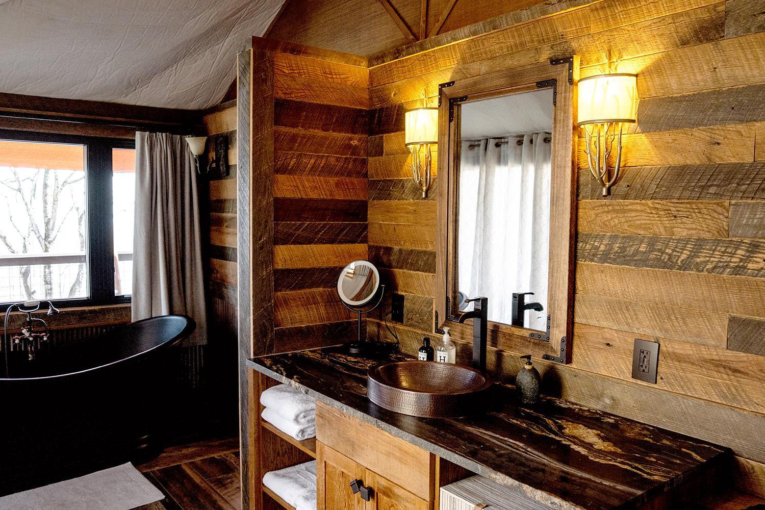 Elk & Embers Mountain Hideaway Otel Waynesville Dış mekan fotoğraf