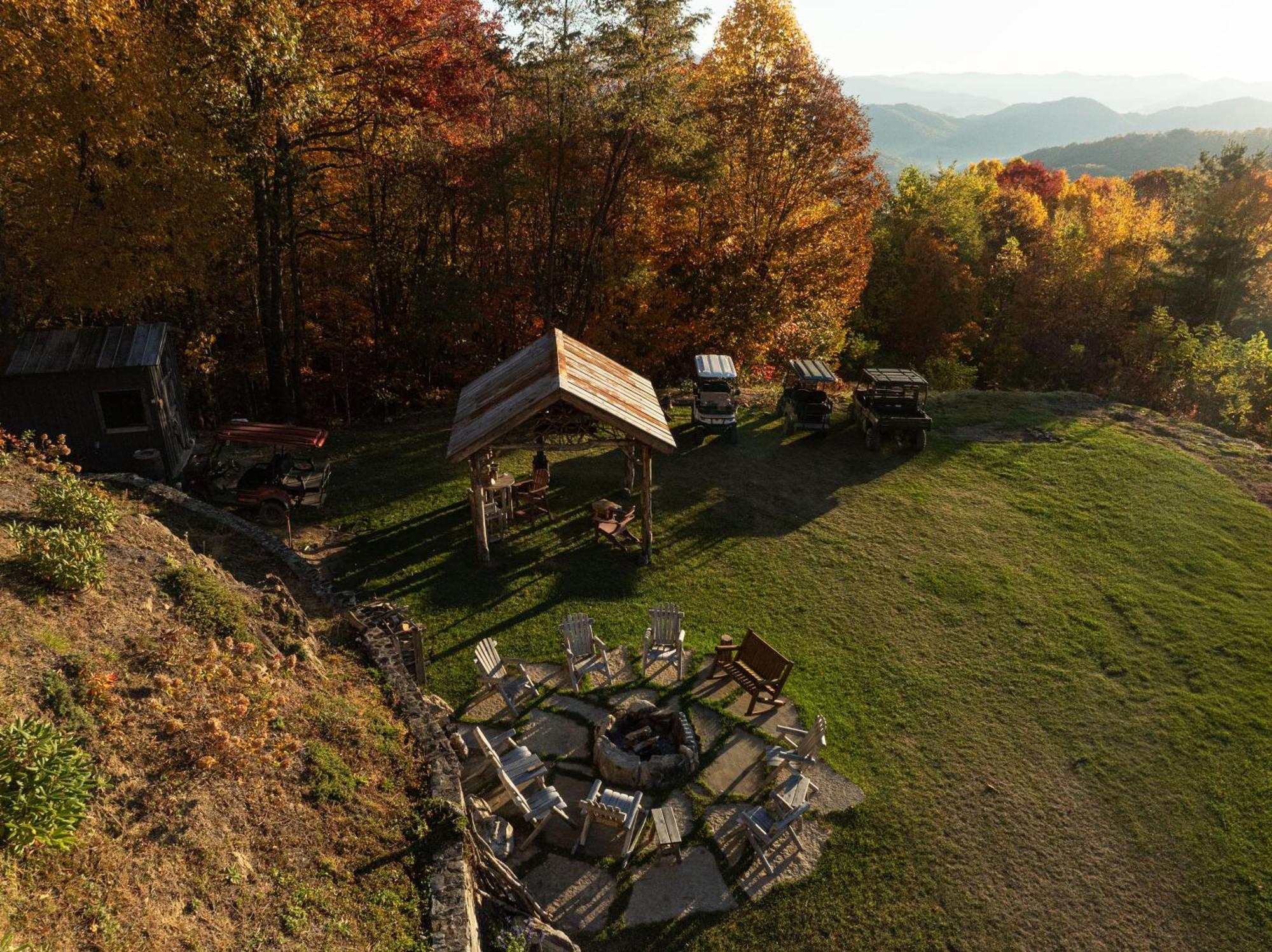 Elk & Embers Mountain Hideaway Otel Waynesville Dış mekan fotoğraf