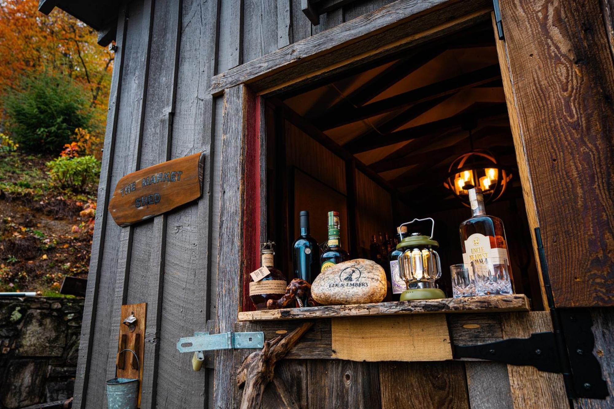 Elk & Embers Mountain Hideaway Otel Waynesville Dış mekan fotoğraf