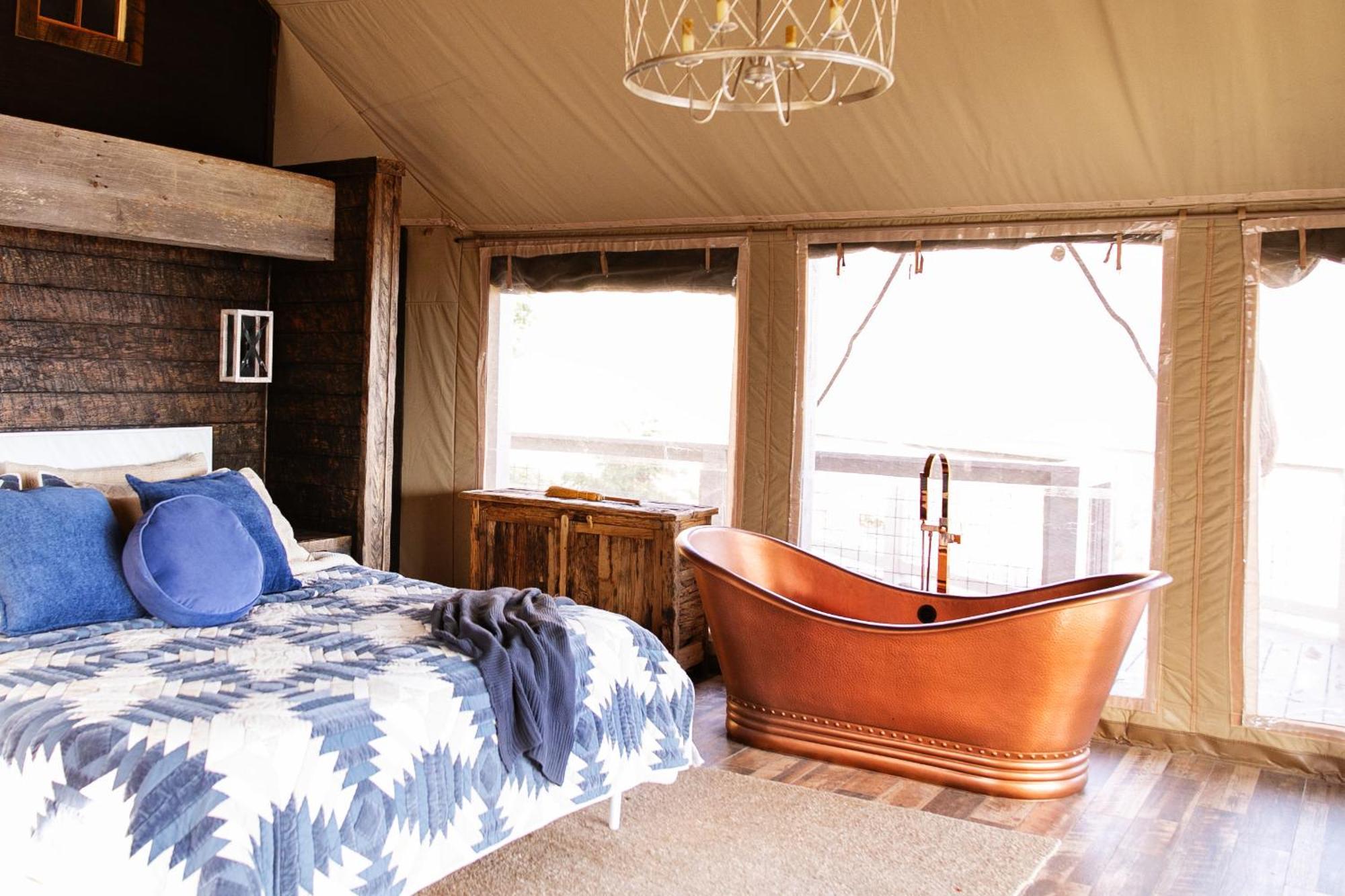 Elk & Embers Mountain Hideaway Otel Waynesville Dış mekan fotoğraf