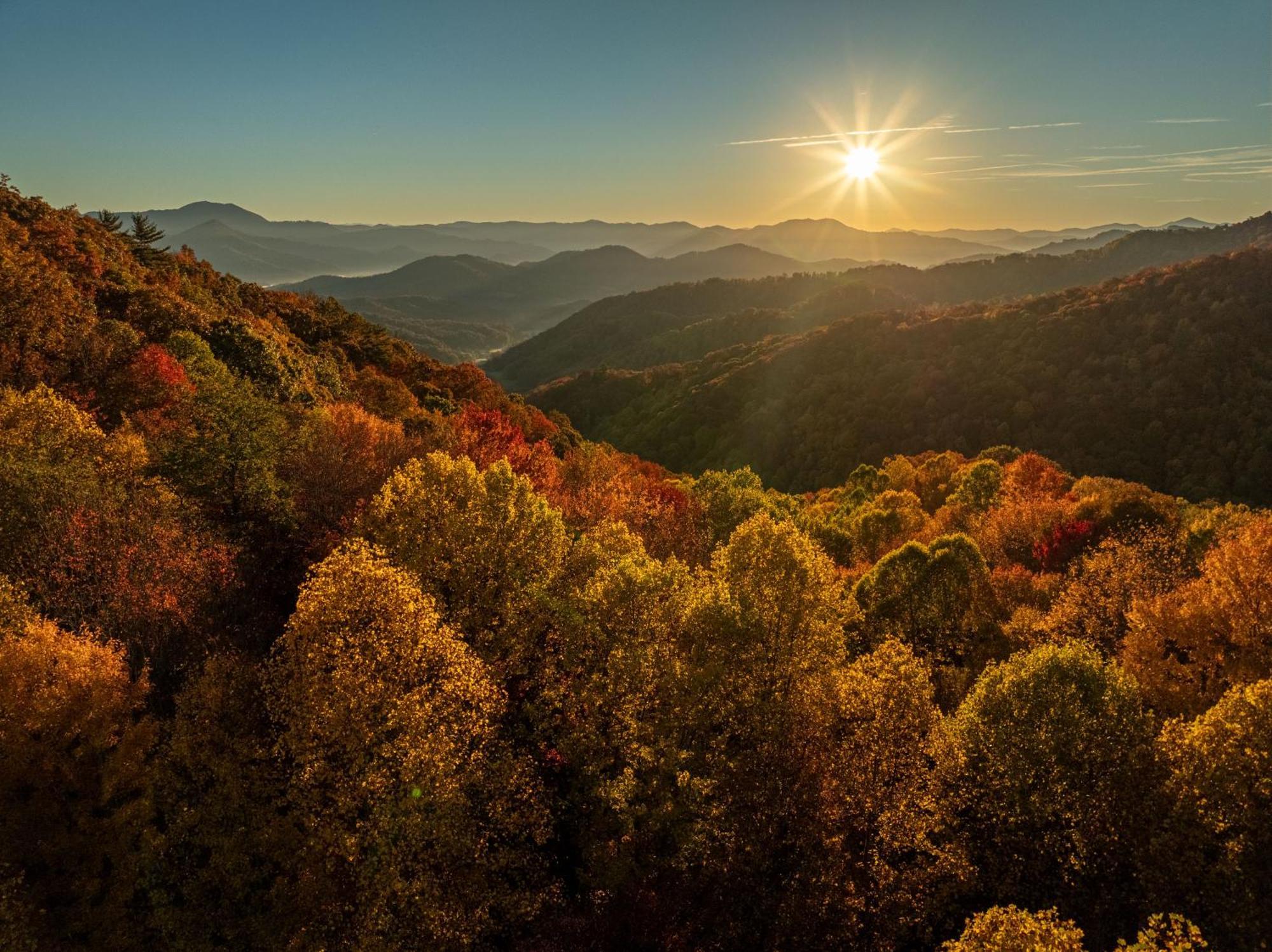 Elk & Embers Mountain Hideaway Otel Waynesville Dış mekan fotoğraf